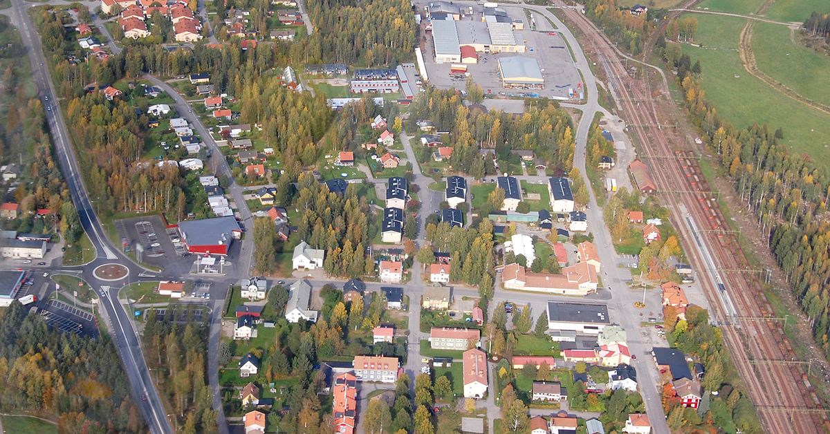 Flygbild över Kilafors tätort.